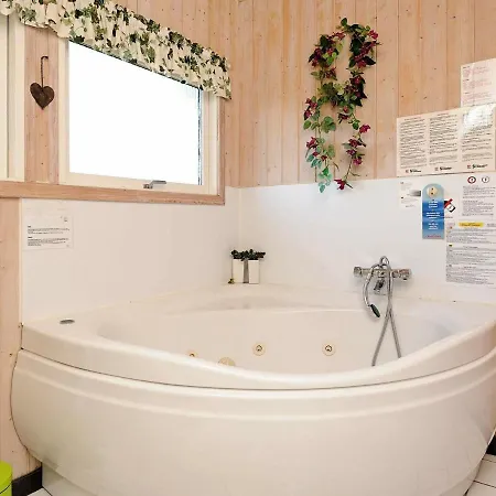 Vakantiehuis 8 Person In *