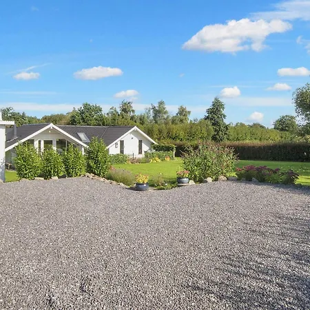 펜션 4 Star Holiday Home In Hejls